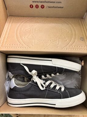 Taos Z Soul Graphite/Light Grey Distressed Sneaker